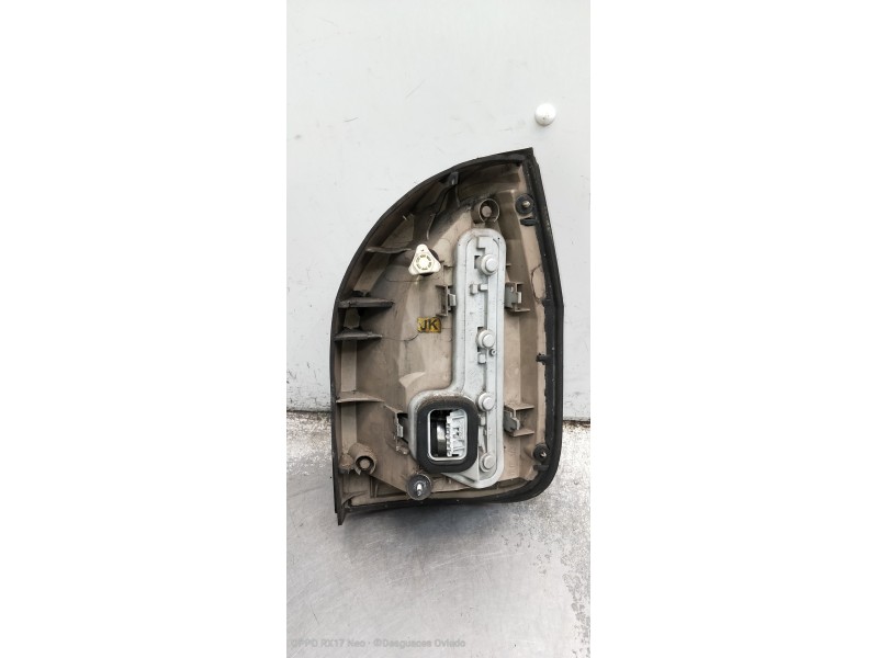 Recambio de piloto trasero derecho para opel zafira a club referencia OEM IAM   