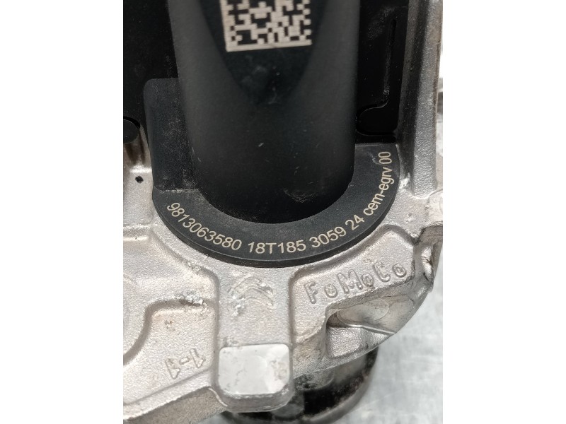 Recambio de valvula egr para ford transit connect combi 220 l1 ambiente referencia OEM IAM 9813063580 50563917 