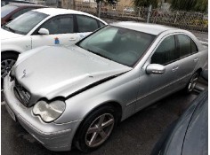 mercedes clase c (w203) berlina del año 2003