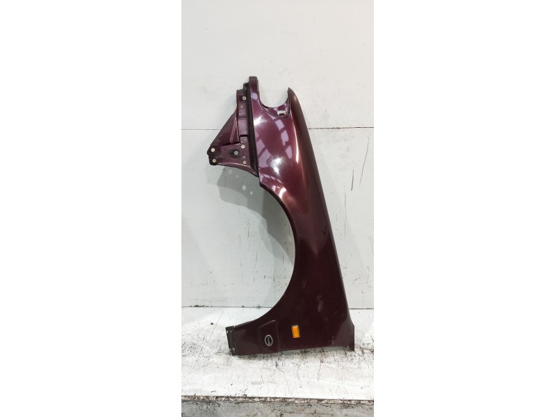 Recambio de aleta delantera izquierda para audi a6 berlina (c4) 2.8 referencia OEM IAM   