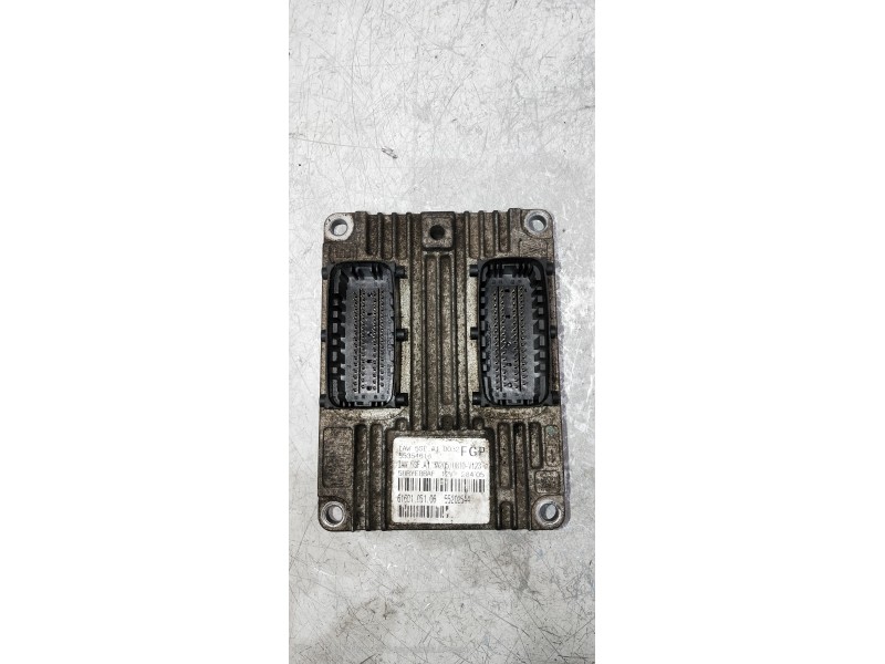 Recambio de centralita motor uce para fiat stilo (192) 1.6 16v cat referencia OEM IAM 55354616 6160105106 55202544 