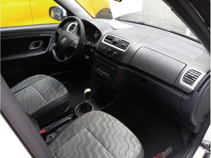 skoda fabia (5j2 ) del año 2009