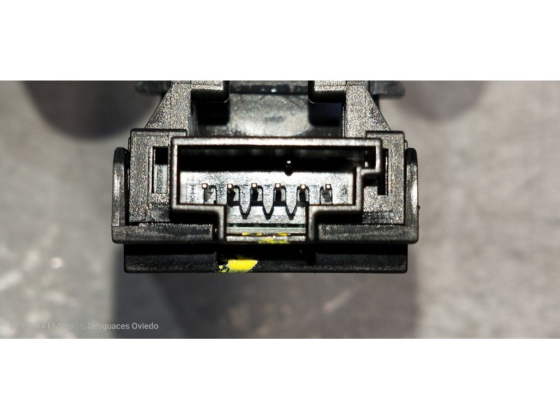 Recambio de mando multifuncion para mercedes clase c (w205) lim. 2.1 cdi cat referencia OEM IAM A2059056603  