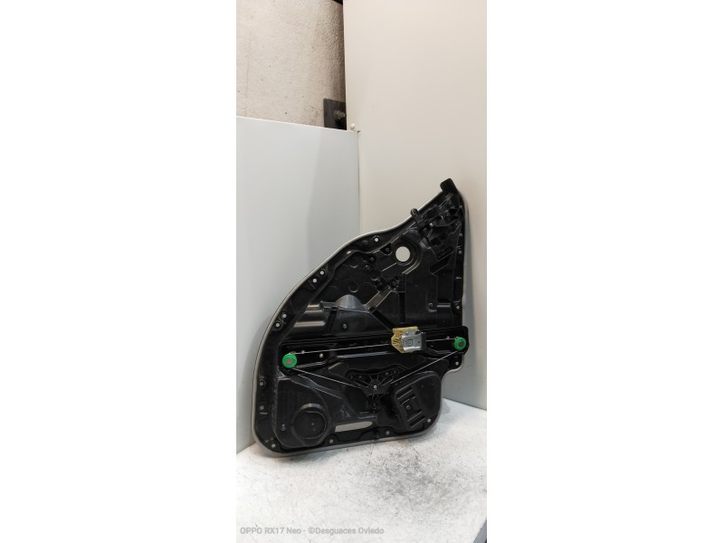 Recambio de elevalunas trasero derecho para mercedes clase c (w205) lim. 2.1 cdi cat referencia OEM IAM A2057300279 A099730800 A