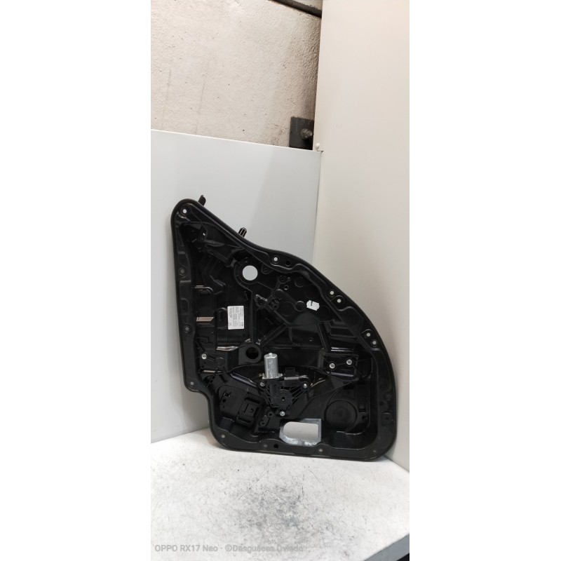 Recambio de elevalunas trasero derecho para mercedes clase c (w205) lim. 2.1 cdi cat referencia OEM IAM A2057300279 A099730800 A