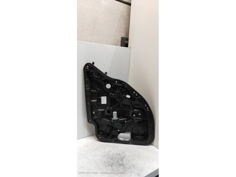 Recambio de elevalunas trasero derecho para mercedes clase c (w205) lim. 2.1 cdi cat referencia OEM IAM A2057300279 A099730800 A