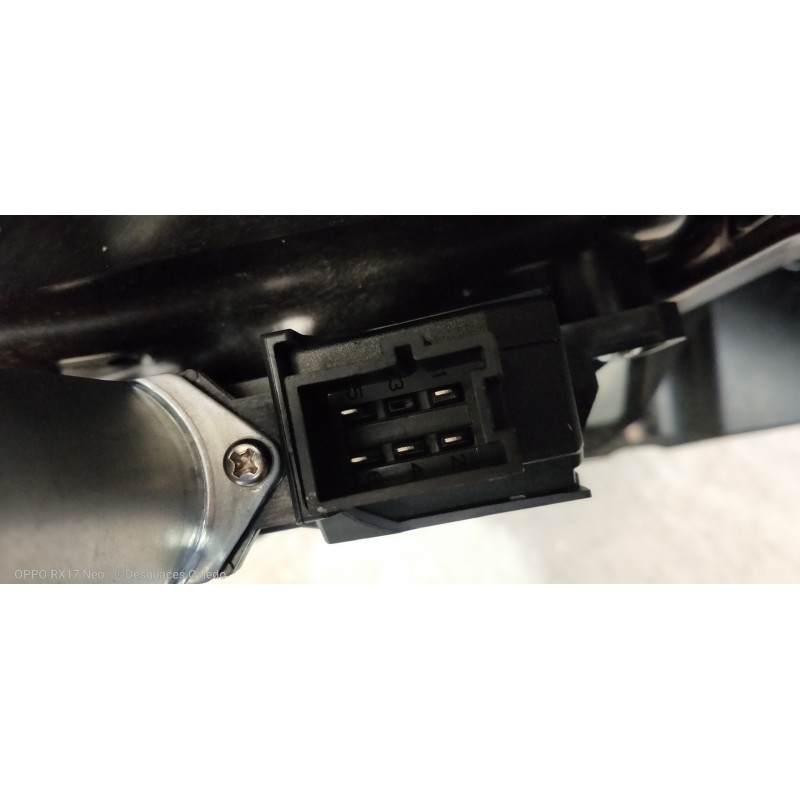 Recambio de elevalunas trasero derecho para mercedes clase c (w205) lim. 2.1 cdi cat referencia OEM IAM A2057300279 A099730800 A