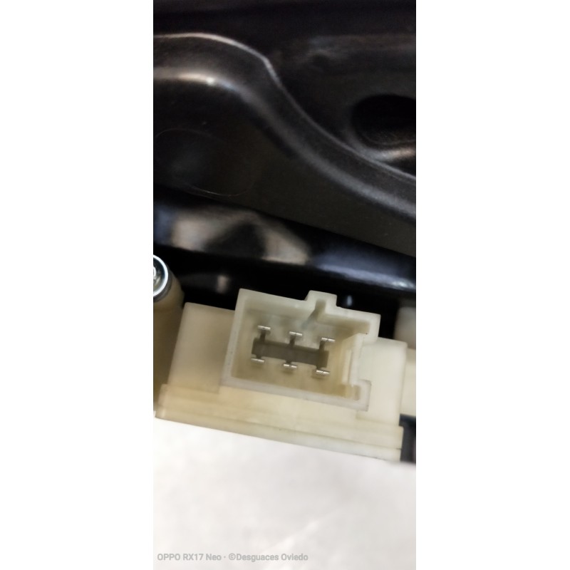 Recambio de elevalunas delantero izquierdo para mercedes clase c (w205) lim. 2.1 cdi cat referencia OEM IAM A2057200179 A0997202