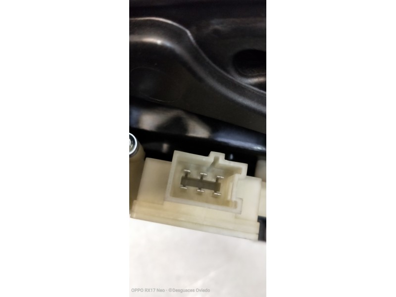 Recambio de elevalunas delantero izquierdo para mercedes clase c (w205) lim. 2.1 cdi cat referencia OEM IAM A2057200179 A0997202