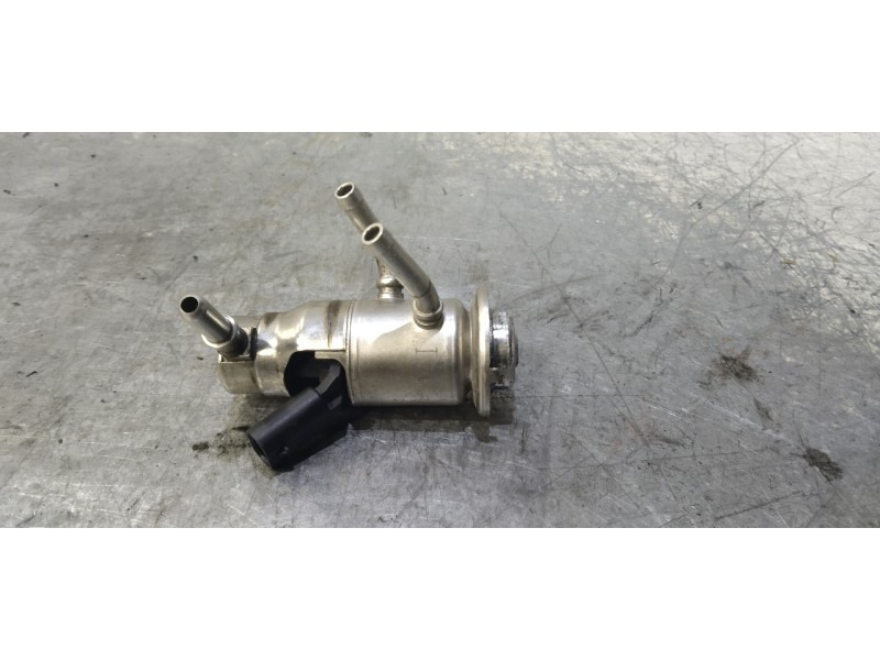 Recambio de inyector para mercedes sprinter iii furgón fwd 2.1 cdi cat referencia OEM IAM A0004900300 EA6002 ADBLUE