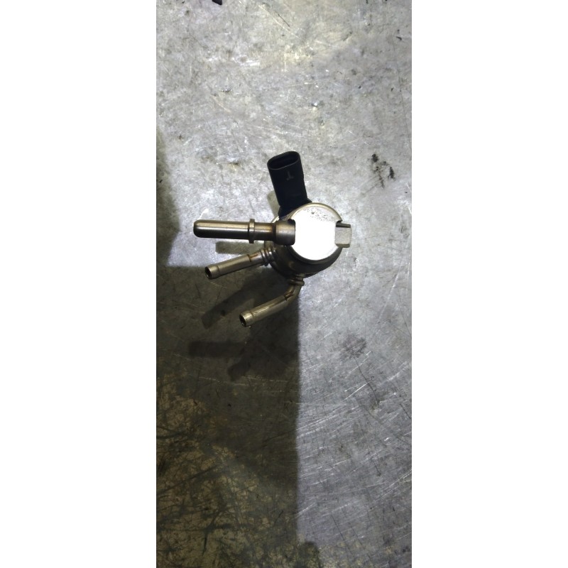 Recambio de inyector para mercedes sprinter iii furgón fwd 2.1 cdi cat referencia OEM IAM A0004900300 EA6002 ADBLUE