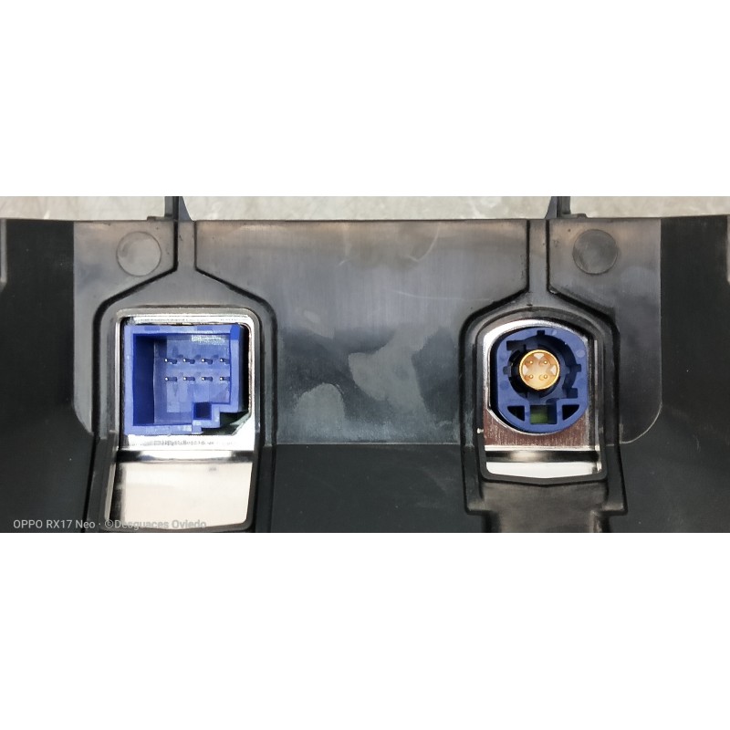 Recambio de pantalla multifuncion para mercedes clase c (w205) lim. 2.1 cdi cat referencia OEM IAM A2059026902 A2059013508 A2059