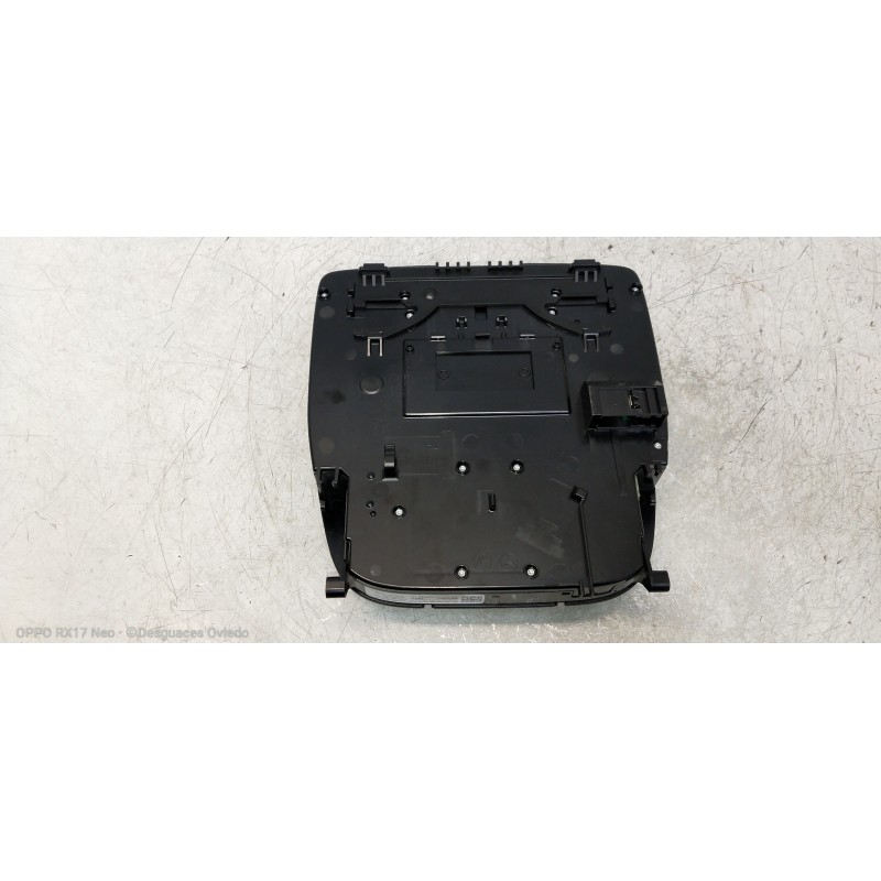 Recambio de luz interior para mercedes clase c (w205) lim. 2.1 cdi cat referencia OEM IAM A0009062305 A0008274623 3OS1011987005 