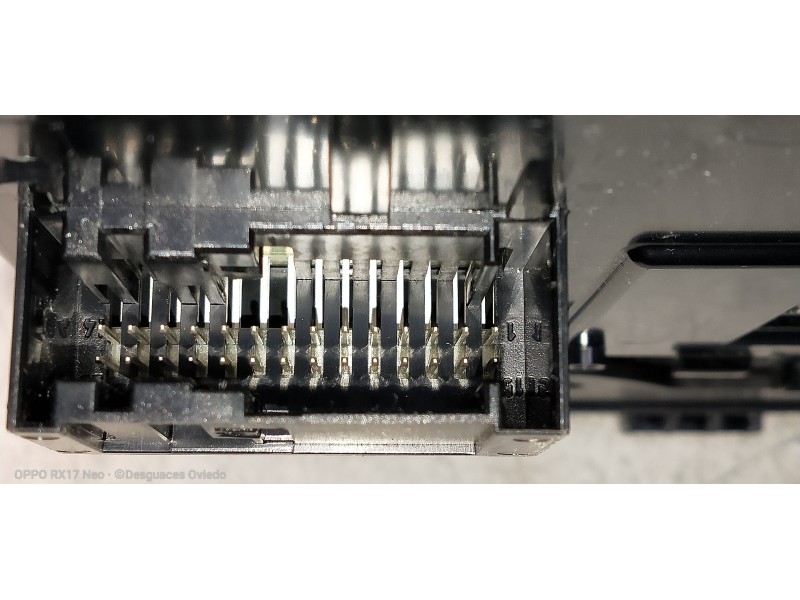 Recambio de luz interior para mercedes clase c (w205) lim. 2.1 cdi cat referencia OEM IAM A0009062305 A0008274623 3OS1011987005 