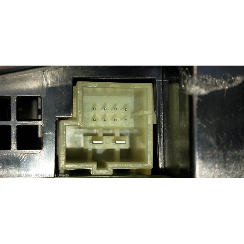 Recambio de luz interior para mercedes clase c (w205) lim. 2.1 cdi cat referencia OEM IAM A0009062305 A0008274623 3OS1011987005 