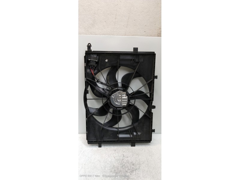 Recambio de electroventilador para mercedes clase c (w205) lim. 2.1 cdi cat referencia OEM IAM A0999061000 0130708401 