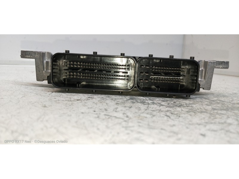Recambio de centralita motor uce para mercedes clase c (w205) lim. 2.1 cdi cat referencia OEM IAM 28449850 A6519000603 A65190120