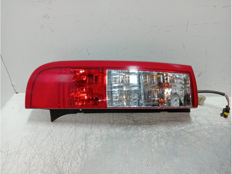 Recambio de piloto trasero izquierdo para tata indigo marina 1.4 d referencia OEM IAM 18770100L  INFERIOR