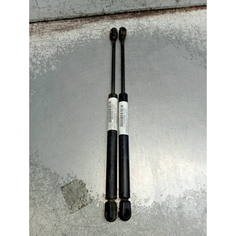 Recambio de amortiguadores maletero / porton para audi a6 berlina (c4) 2.8 referencia OEM IAM 4A5827552 689238 0390N