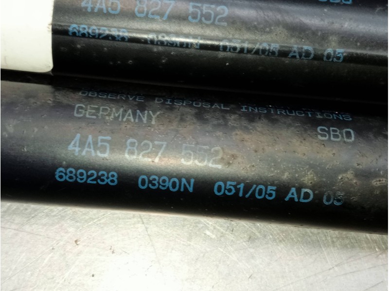 Recambio de amortiguadores maletero / porton para audi a6 berlina (c4) 2.8 referencia OEM IAM 4A5827552 689238 0390N