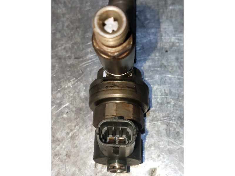 Recambio de inyector para opel astra h caravan cosmo referencia OEM IAM 0445110175  BOSCH