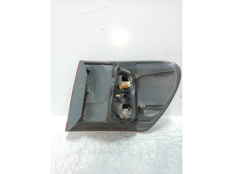 Recambio de piloto trasero izquierdo para toyota avensis verso (m20) 2.0 turbodiesel cat referencia OEM IAM   