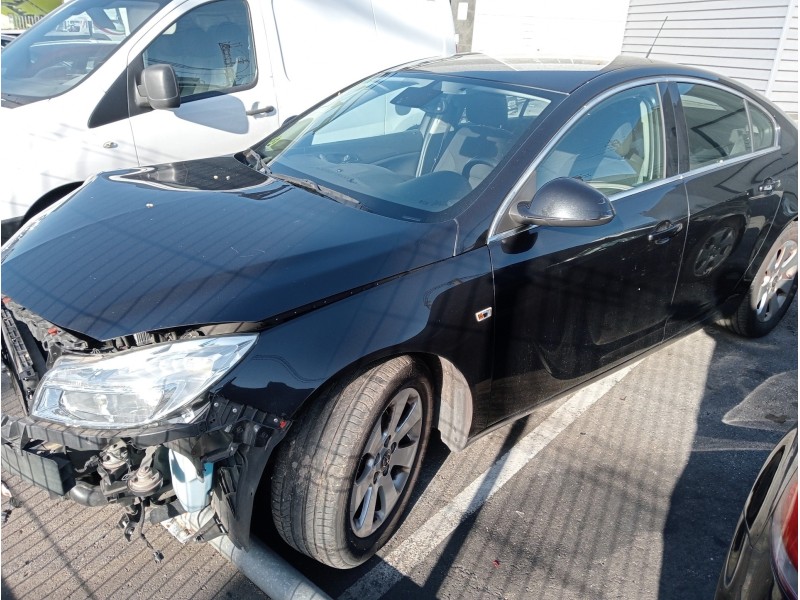 opel insignia berlina del año 2013