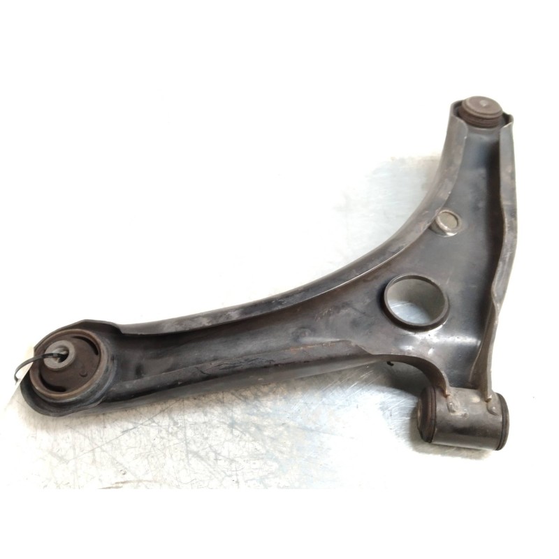 Recambio de brazo suspension inferior delantero izquierdo para mitsubishi colt berlina 3 (cz) 1.3 atlantis referencia OEM IAM   