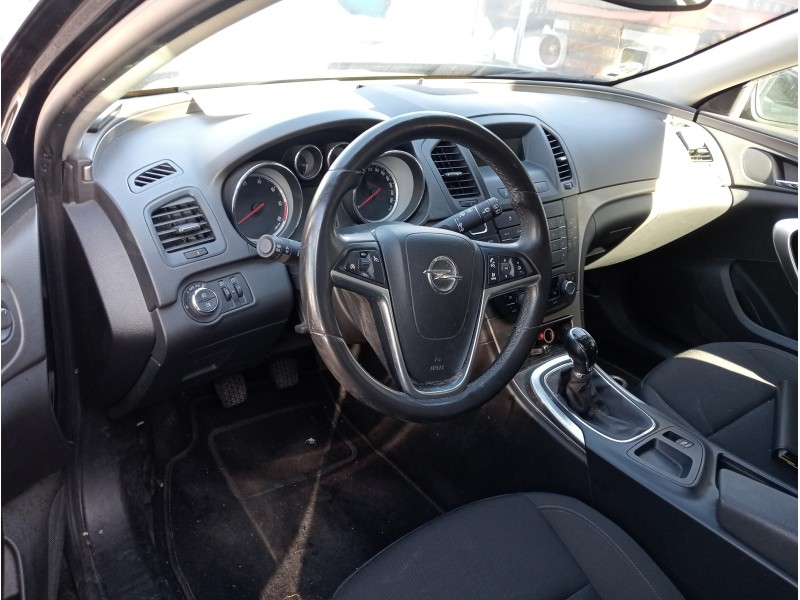 opel insignia berlina del año 2013