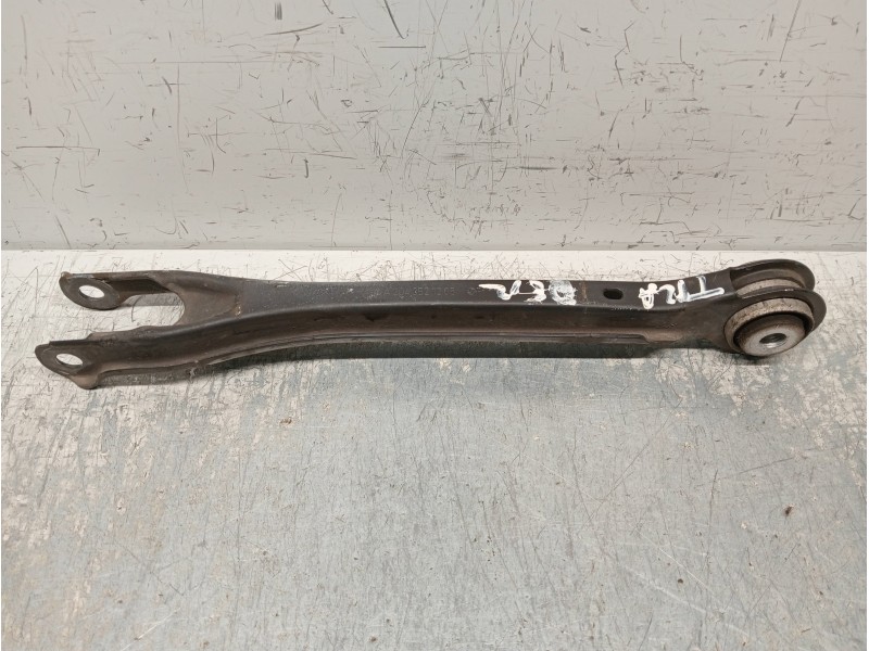Recambio de brazo suspension inferior trasero derecho para mercedes clase c (w205) lim. 2.1 cdi cat referencia OEM IAM A20435212