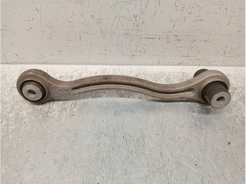 Recambio de brazo suspension superior trasero izquierdo para mercedes clase c (w205) lim. 2.1 cdi cat referencia OEM IAM   