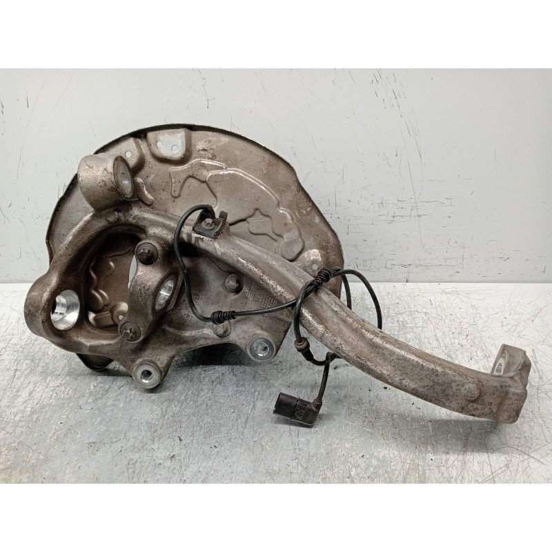 Recambio de mangueta delantera derecha para mercedes clase c (w205) lim. 2.1 cdi cat referencia OEM IAM   