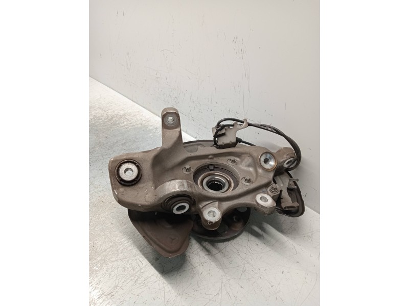 Recambio de mangueta trasera derecha para mercedes clase c (w205) lim. 2.1 cdi cat referencia OEM IAM   