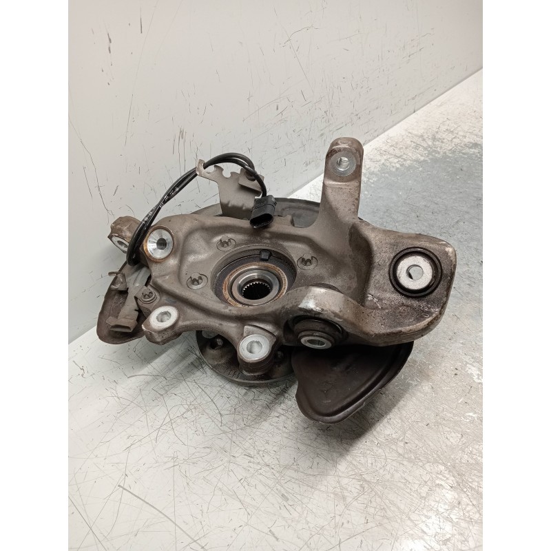 Recambio de mangueta trasera izquierda para mercedes clase c (w205) lim. 2.1 cdi cat referencia OEM IAM   