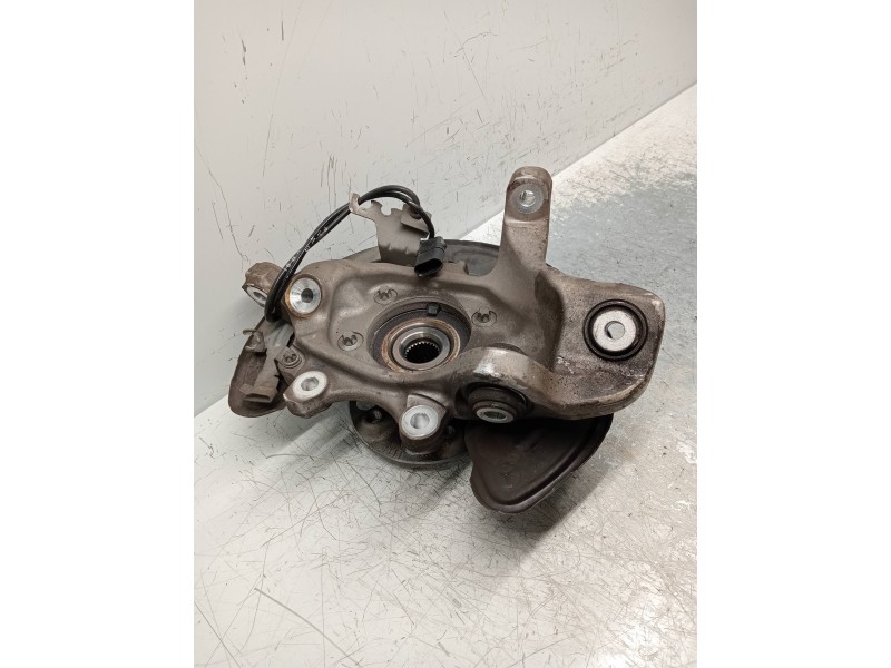 Recambio de mangueta trasera izquierda para mercedes clase c (w205) lim. 2.1 cdi cat referencia OEM IAM   