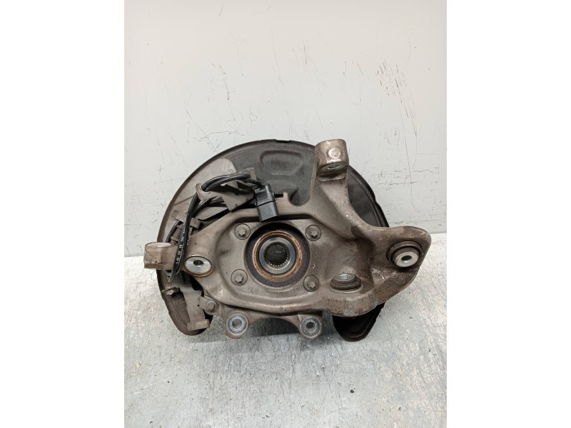 Recambio de mangueta trasera izquierda para mercedes clase c (w205) lim. 2.1 cdi cat referencia OEM IAM   