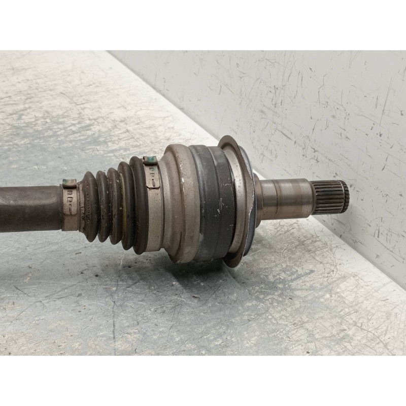 Recambio de transmision trasera derecha para mercedes clase c (w205) lim. 2.1 cdi cat referencia OEM IAM A2053503102  