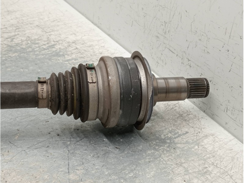 Recambio de transmision trasera derecha para mercedes clase c (w205) lim. 2.1 cdi cat referencia OEM IAM A2053503102  