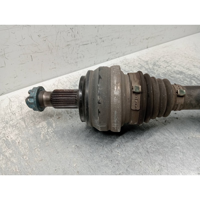 Recambio de transmision trasera derecha para mercedes clase c (w205) lim. 2.1 cdi cat referencia OEM IAM A2053503102  