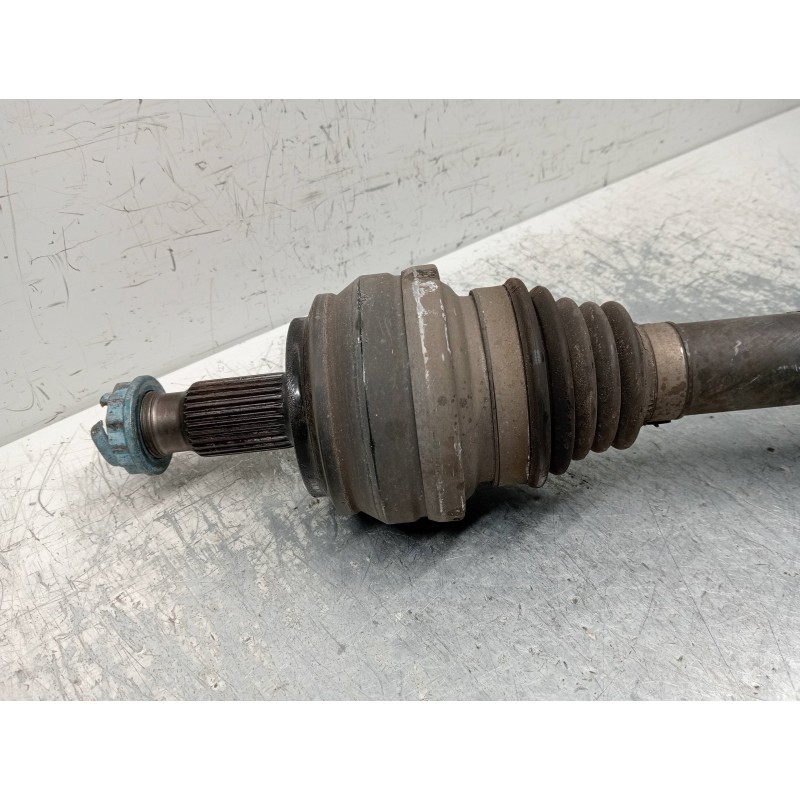 Recambio de transmision trasera izquierda para mercedes clase c (w205) lim. 2.1 cdi cat referencia OEM IAM A2053508113  