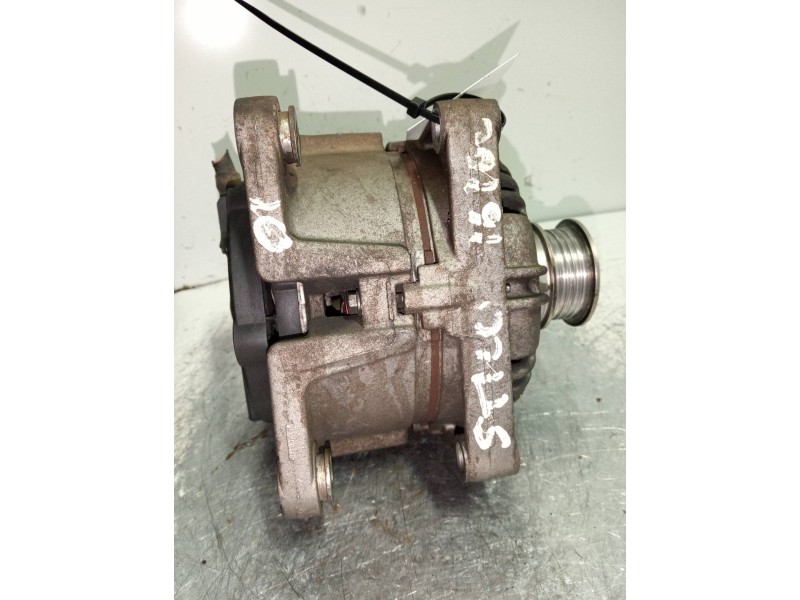 Recambio de alternador para fiat stilo (192) 1.6 16v cat referencia OEM IAM 0124425005  