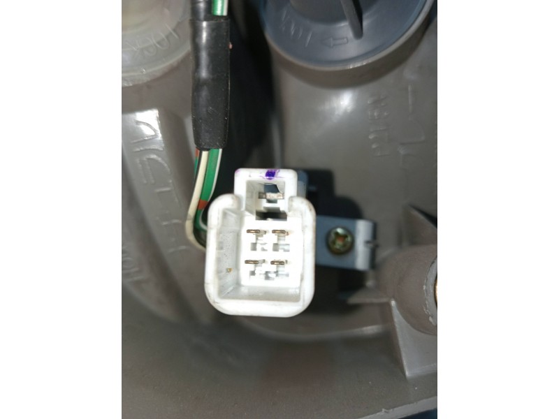 Recambio de piloto trasero derecho para toyota corolla (e11) referencia OEM IAM 22076593  