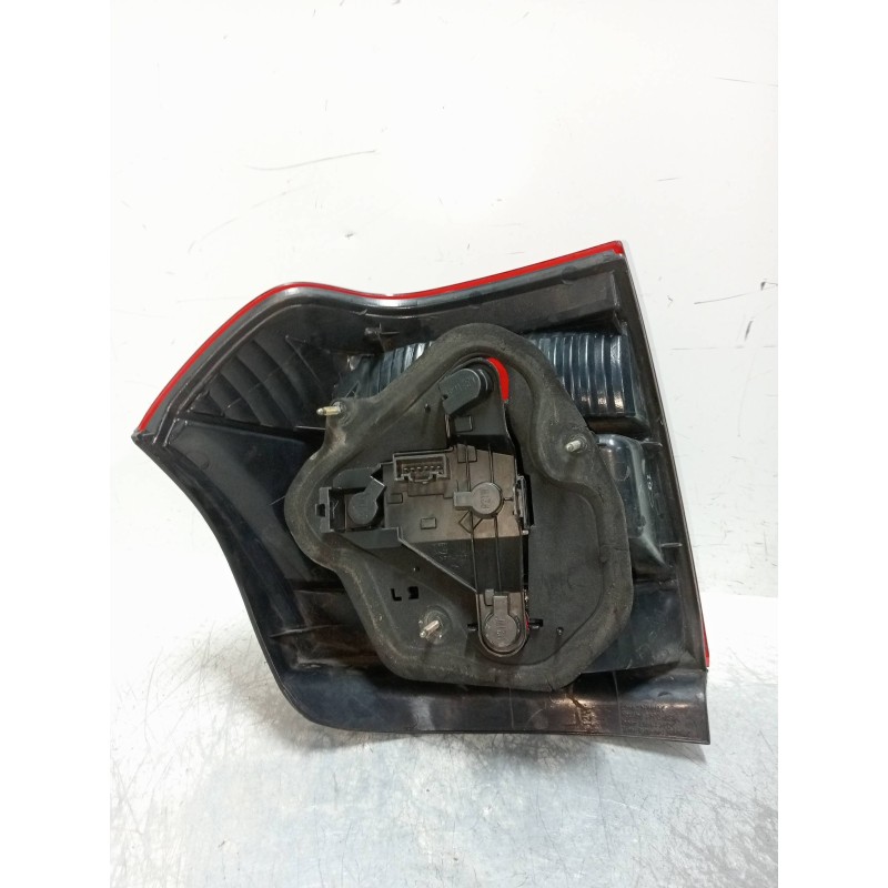 Recambio de piloto trasero derecho para toyota corolla (e12) 2.0 turbodiesel cat referencia OEM IAM   