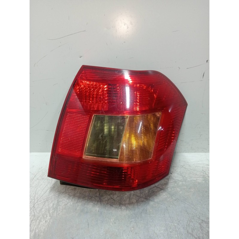 Recambio de piloto trasero izquierdo para toyota corolla (e12) 2.0 d4-d linea terra sedán referencia OEM IAM   