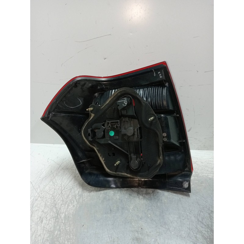 Recambio de piloto trasero derecho para toyota corolla (e12) 2.0 d-4d linea luna berlina referencia OEM IAM   