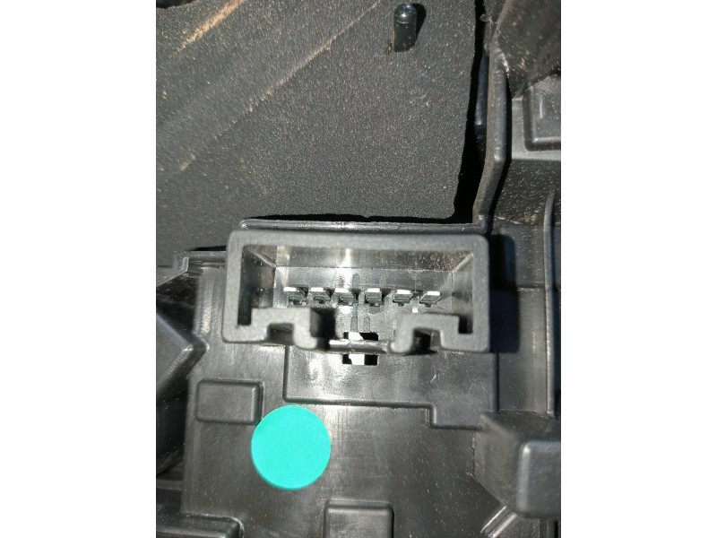 Recambio de piloto trasero derecho para toyota corolla (e12) 2.0 d-4d linea luna berlina referencia OEM IAM   