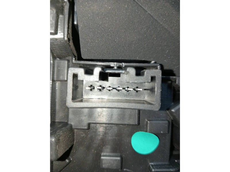 Recambio de piloto trasero izquierdo para toyota corolla (e12) 2.0 d-4d linea luna berlina referencia OEM IAM   