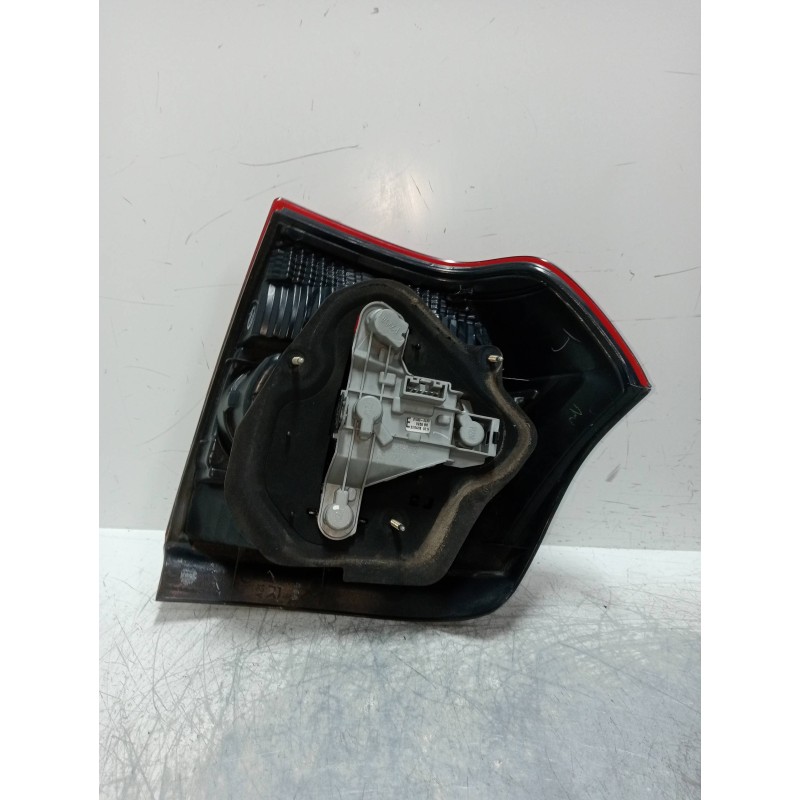 Recambio de piloto trasero derecho para toyota corolla (e12) 1.4 d-4d luna compact referencia OEM IAM   