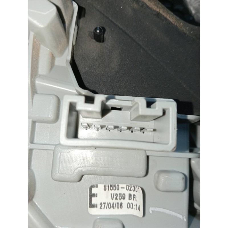 Recambio de piloto trasero derecho para toyota corolla (e12) 1.4 d-4d luna compact referencia OEM IAM   