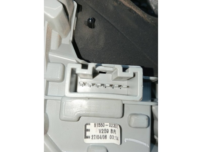 Recambio de piloto trasero derecho para toyota corolla (e12) 1.4 d-4d luna compact referencia OEM IAM   